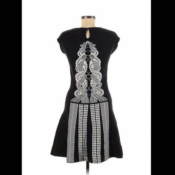 Max Studio Drop Waist sleeveless sweater dress, size med - Picture 2 of 9